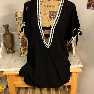 BECCA White and Brown Label Fabulous Coverup!! Fits Large Size XS!! Love!